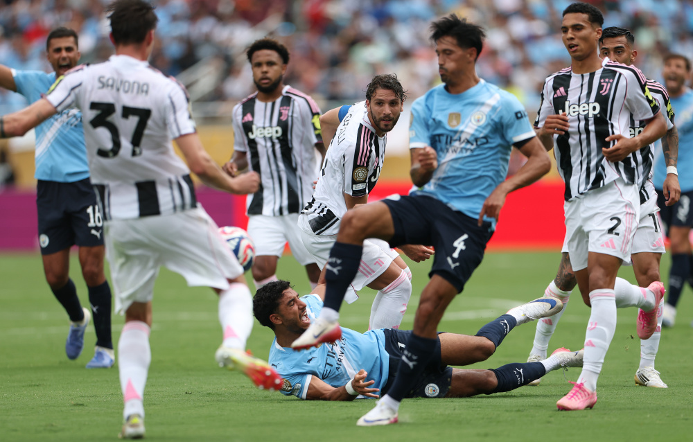 远射破门 远射破门